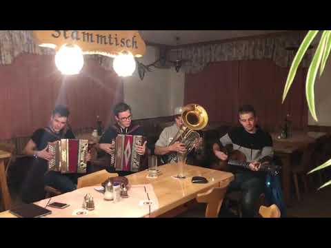 Juniors France (Die lustigen 4)