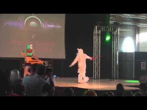 F.A.C.T.S. 2014 Cosplay Show Saturday - 18 - The fox and the wolf - Okami