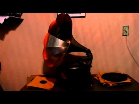 East St. Louis Toodle-Oo~Fox Trot":by Duke Ellington's Orchestra (Vocalion 1927- Brunswick Reissue)