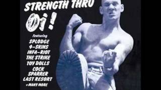 Strength Thru Oi! She Goes To Finos - Toy Dolls