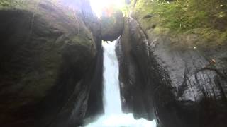 preview picture of video 'Google Glass Video of Waterfall near Ojochal in Costa Rica'