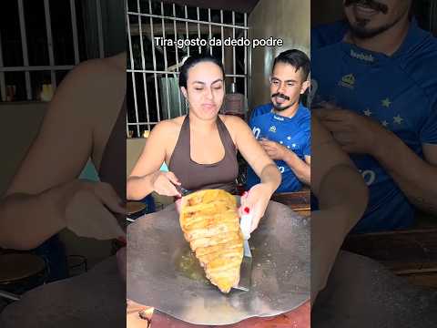 BR 040: Receita mineira de sucesso à beira da estrada.