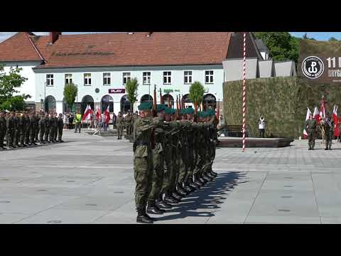 Pokaz musztry wojskowej na rynku w Limanowej