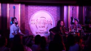 DOS Y SIETE -  VICENTE GARCIA EN HARD ROCK CAFE BOGOTA