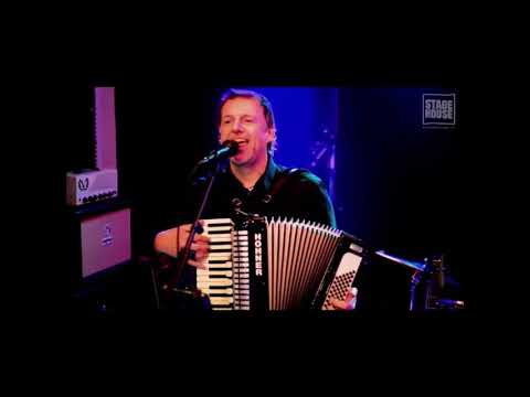 Down Under, Men at Work (Mr.-Music-Trio Cover)