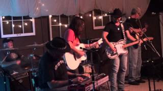 Shooter Jennings "Don't Wait (Up I'm Playin' Possum)" live 8-1-2014