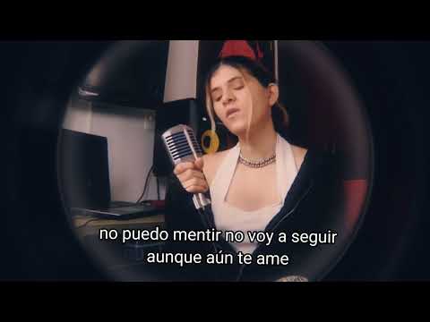Miley Cyrus - Wrecking ball I Moa Sag (Cover en español)