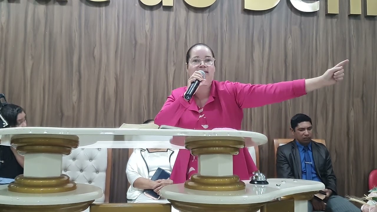 MISS: ADRIANA MELO - AD MISSÃO FAMÍLIA CRISTÃ, A IGREJA EM DEFESA DA FAMÍLIA, E DA SÃ DOUTRINA!