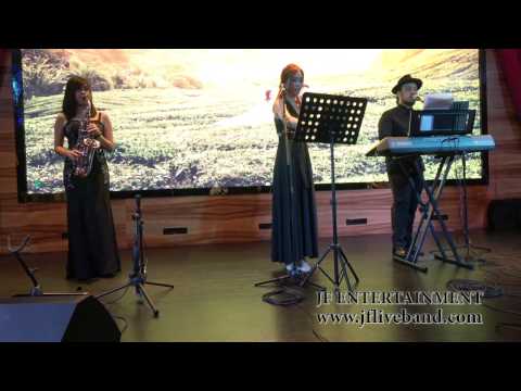 JF Keyboardist/Vocalist - Eric