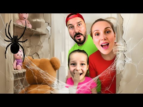 EVDEKİ CANAVAR! EYVAH ADA ABİN KORKUDAN BAYILDI!EVDE DEV ÖRÜMCEKLER VAR!