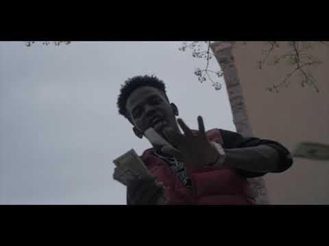 FNB Pooh- Bluffin (feat. Lor Liq)