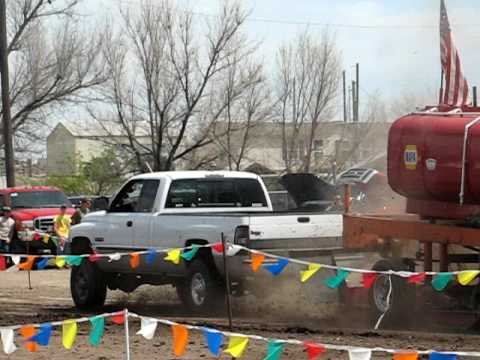 Glenrock Wyoming Truck Pulls (7 of 21)