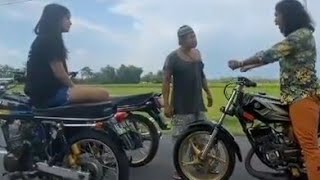 Download lagu STORY WA Indri safitri & Agus kotak  *lucu HAHA #SHORTS mp3