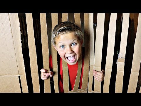 Box Fort Obstacle Course! ESCAPE ROOM