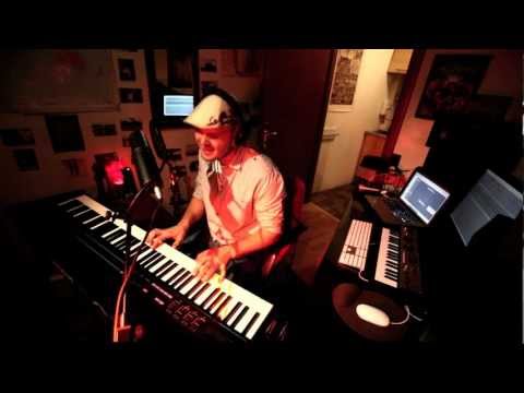 KNOCKS ME OFF MY FEET - Stevie Wonder (Mo Brandis Cover)