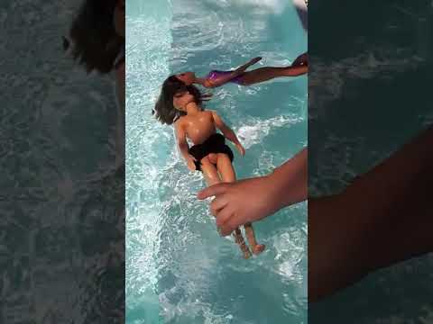 Luì e Sofì versione Barbie - video troppo divertente curato dalla piccola Mati (4 anni)