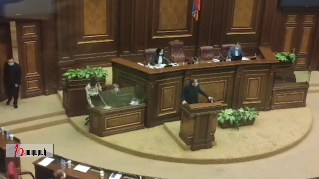 Իմ առանձնասենյակից էլ նոթբուք են գողացել. Արման Աբովյան