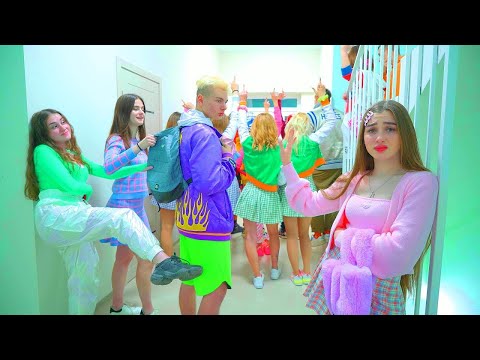 Diana kontra koledzy z klasy! KTO OPUŚCI SZKOŁĘ? Niezręczne sytuacje z przyjaciółmi Diany