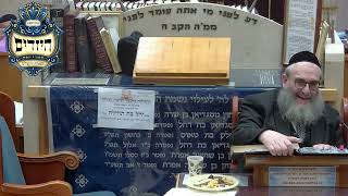 הרב יהושע ויזגן מסכת חולין דף סה עמוד א' (בית הכנסת מוסאיוף) - התמונה מוצגת ישירות מתוך אתר האינטרנט יוטיוב. זכויות היוצרים בתמונה שייכות ליוצרה. קישור קרדיט למקור התוכן נמצא בתוך דף הסרטון