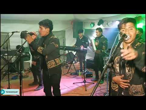 LA ONDA DE CAYAMBE  / CUMBIA EN VIVO