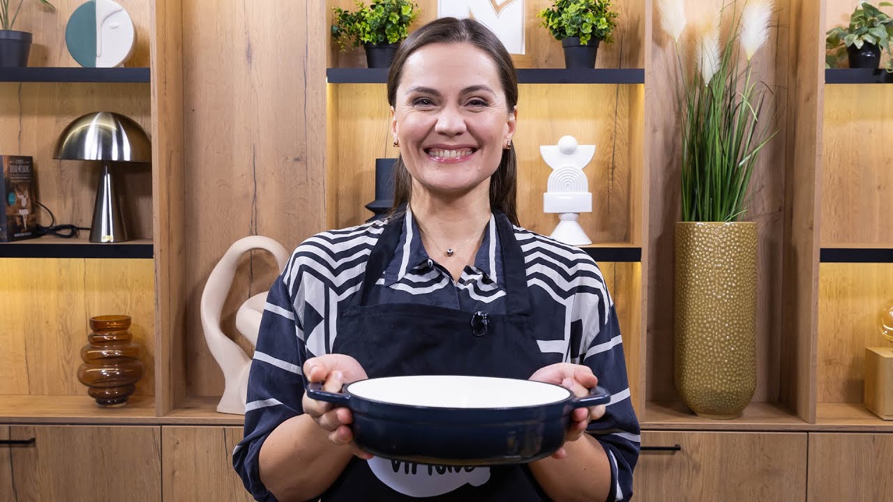 Šeimų virtuvė. Jurgos Šeduikytės patiekalas – kepta lašiša su rudaisiais ryžiais ir daržovėmis