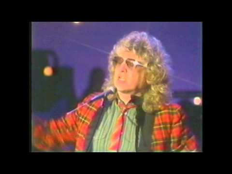 download lagu mp3 mp4 May O May Slade, download lagu May O May Slade gratis, unduh video klip May O May Slade