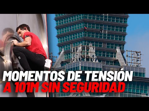 Hace historia jugándose la vida y escalando un rascacielos sin cuerdas ni arnés I MARCA












