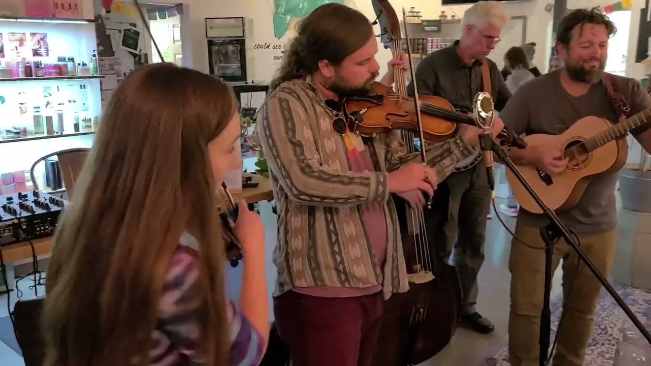 Promotional video thumbnail 3 for Bear Creek String Bandits