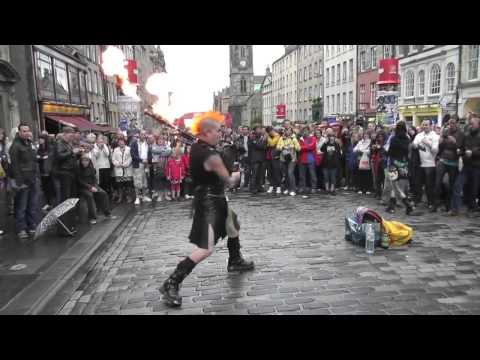 The Badpiper plays Farewell to Camraw and Itchy Fingers @ The Edinburgh Fringe Festival 2011