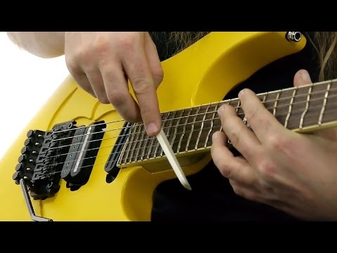 Playing with a... comb - Mattias Eklundh Guitar Lesson
