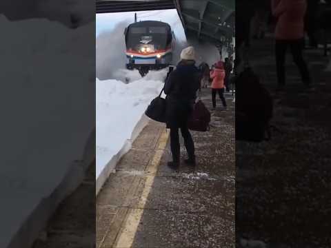 AMTRAK Train Snow slams passenger #train #snows #snowtrain #railway #traintravel #shorts #snowfails