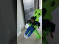 An Alien Has Sefari