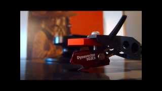 The 50 Guitars Of Tommy Garrett (Vinyl) / Sota Sapphire Turntable