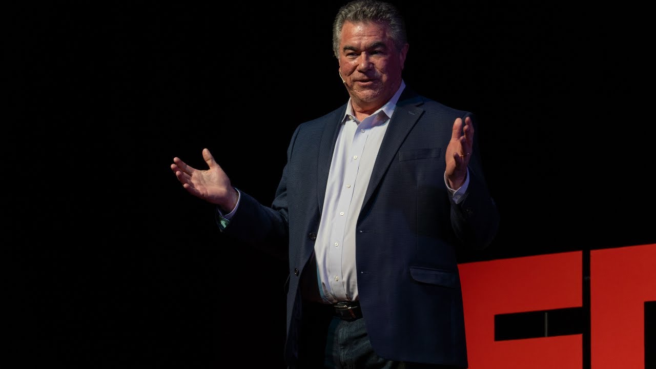 How To Tell a Powerful Story in Four Easy Steps | Tom Lockridge | TEDxMountainAve