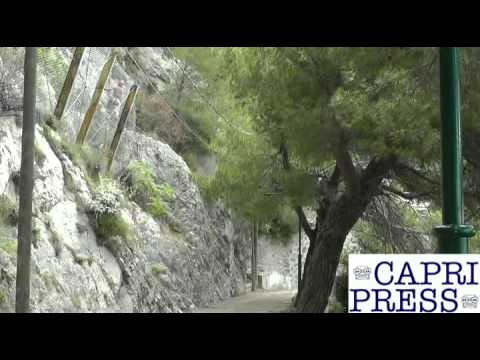 Intervento dei rocciatori della Dolomiti Rocce sul costone di Via Krupp