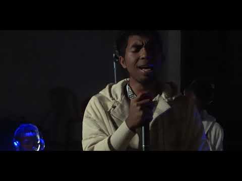 FANTSO - AVIA FANAHY MASINA (Clip officiel)