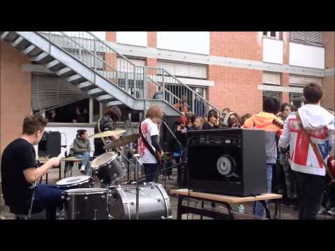 Mìgma - What's My Age Again? (Live Liceo Fanti 10-04-'13)