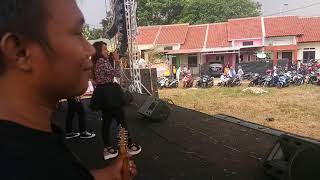 Download lagu Sk. Lia oye. mp3 Download lagu Sk. Lia oye. mp3