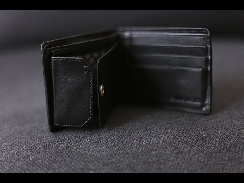 Voir la vidéo de Real Man's Wallet - Steve Draun