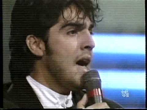 OTI 89 Bolivia - Como dos enamorados - Milton Cortez