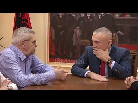 Artistet shkojne te Presidenti per ceshtjen e Teatrit Kombetar