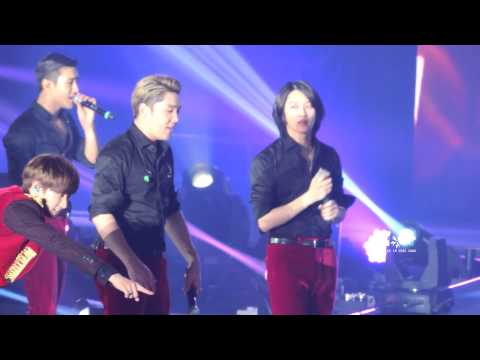 141108 SS6 IN HONG KONG - Walkin' + From U HeeChul focus