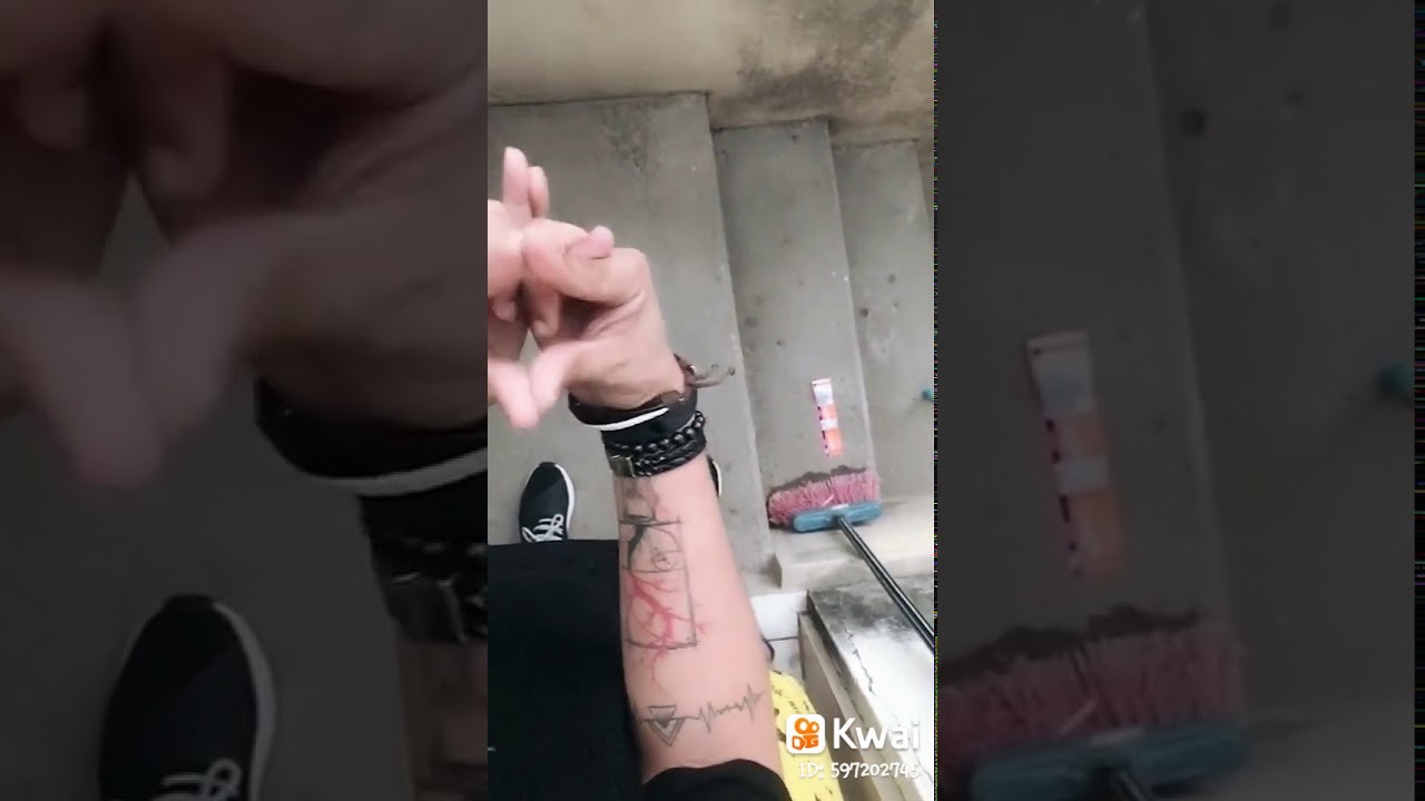 Watch Now Como fazer bichinho com a mão Como fazer bichinho com a mão