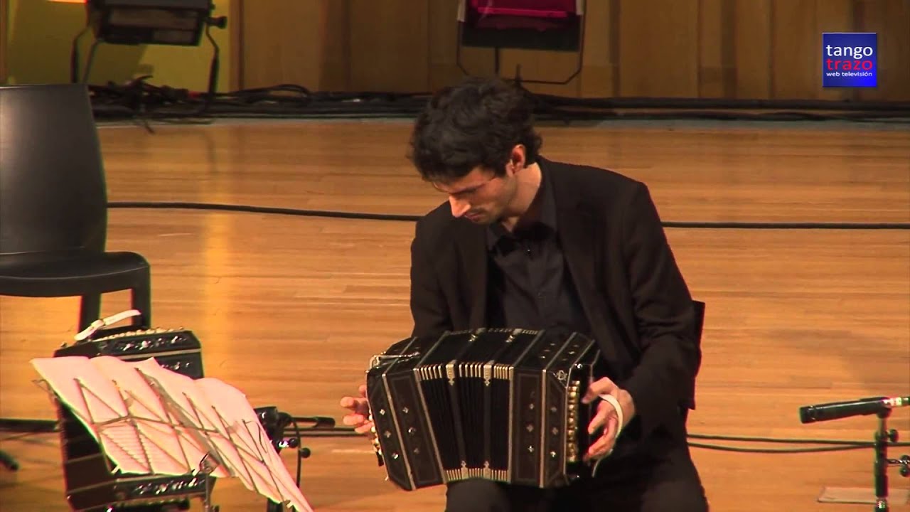 Lautaro Greco - "Contrabajeando"