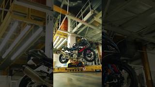 Download lagu Join our WorldSBK riders on a factory tour in Berlin — the place where dreams are made! 🤩  #MRR mp3