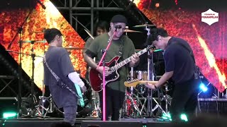Download lagu MUNGKINKAH - LAST CHILD - LIVE AT JAKARTA LEBARAN FAIR 2024 mp3 Download lagu MUNGKINKAH - LAST CHILD - LIVE AT JAKARTA LEBARAN FAIR 2024 mp3