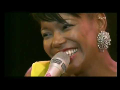 China Moses -  RESOLUTION BLUES  (Live in Jazz à Vienne 2010)