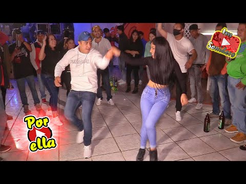 🔥UNA VEZ MÁS! FANIA 97 DEJA LA CABINA PARA SALIR A BAILAR ESTE CUMBIÓN ((POR ELLA))
