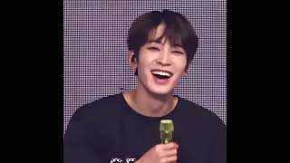 Download lagu 12 other members' reactions at Vernon's iconic high note mp3