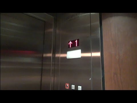 MEI Hydraulic Elevator @ 15600 Wayzata Blvd - Wayzata, MN